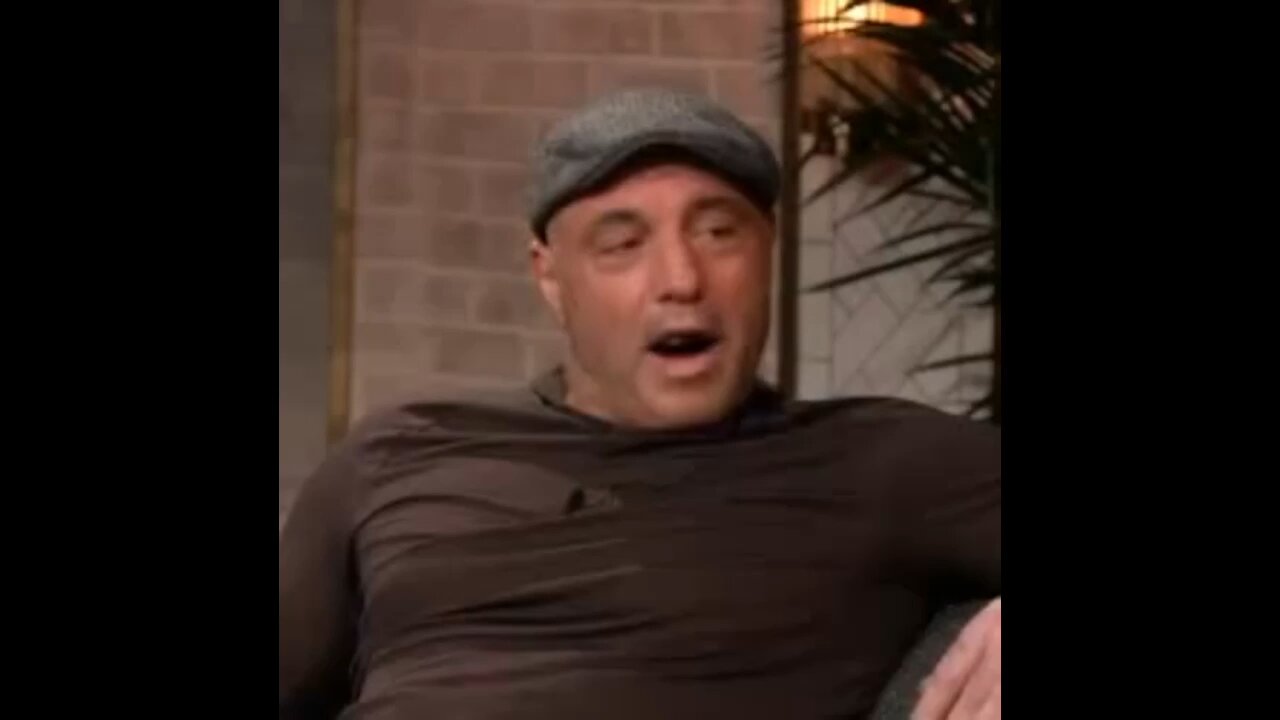 Joe Rogan Vs incredible Hulk