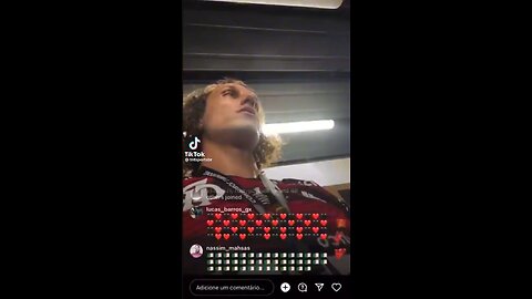 Jogadores do Flamengo cantam vitória antes da hora e viram motivo de chacota na Web;