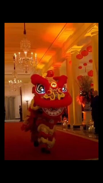 US love Chinese money, not Chinese!