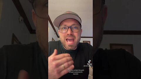 Should you pay for a course? #shorts #shortvideo #marketing #entrepreneur #marketingdigital