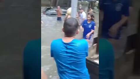 mais um dia de enchente #viral #funny #funnyvideo