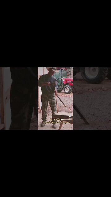 A SHAVEHORSE #woodworking #woodworker #diy #handmade #woodshop #offgrid #offgridliving #shavehorse