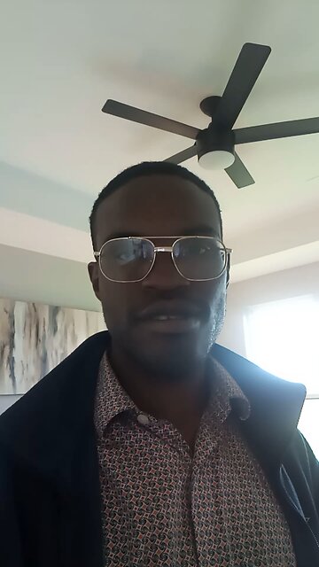 rich rap chilling in his 1.25 million dollar mansion