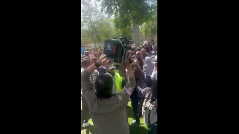 BREAKING: Protest turned violent at the University of Southern California (USC) campus.