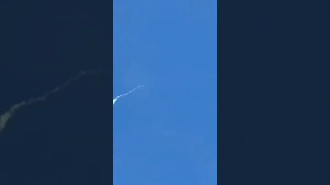 Ballon down, falling out of sky in Myrtle Beach. 2nd shot caught on tape in the clown world.