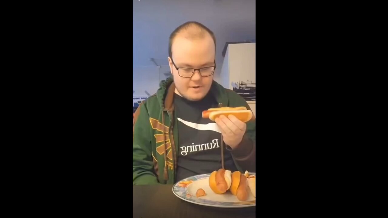 When your friend gets way too comfortable at the dinner table