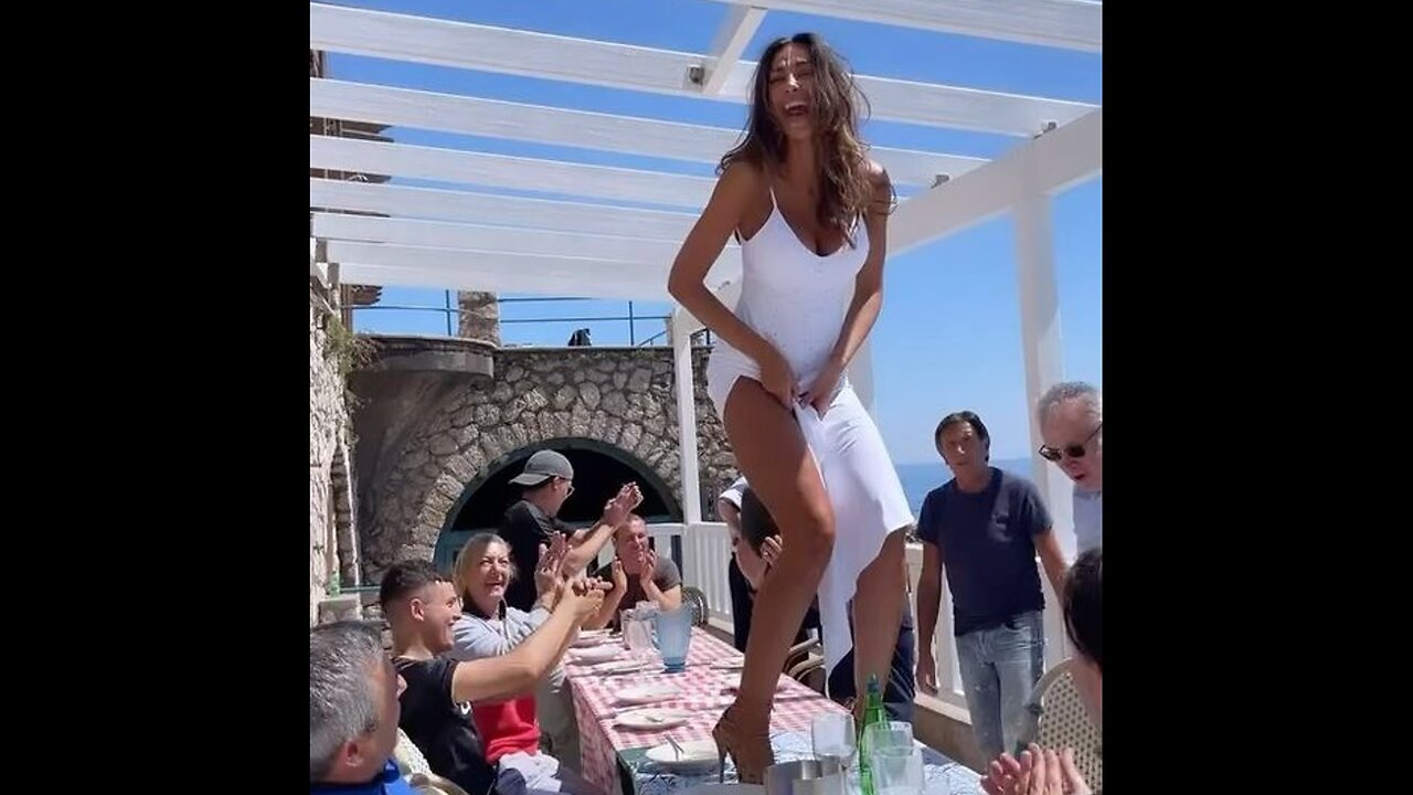 Ciribiricoccola e’ venerdìiiiii 🥳 🤍🫶🏼!!!