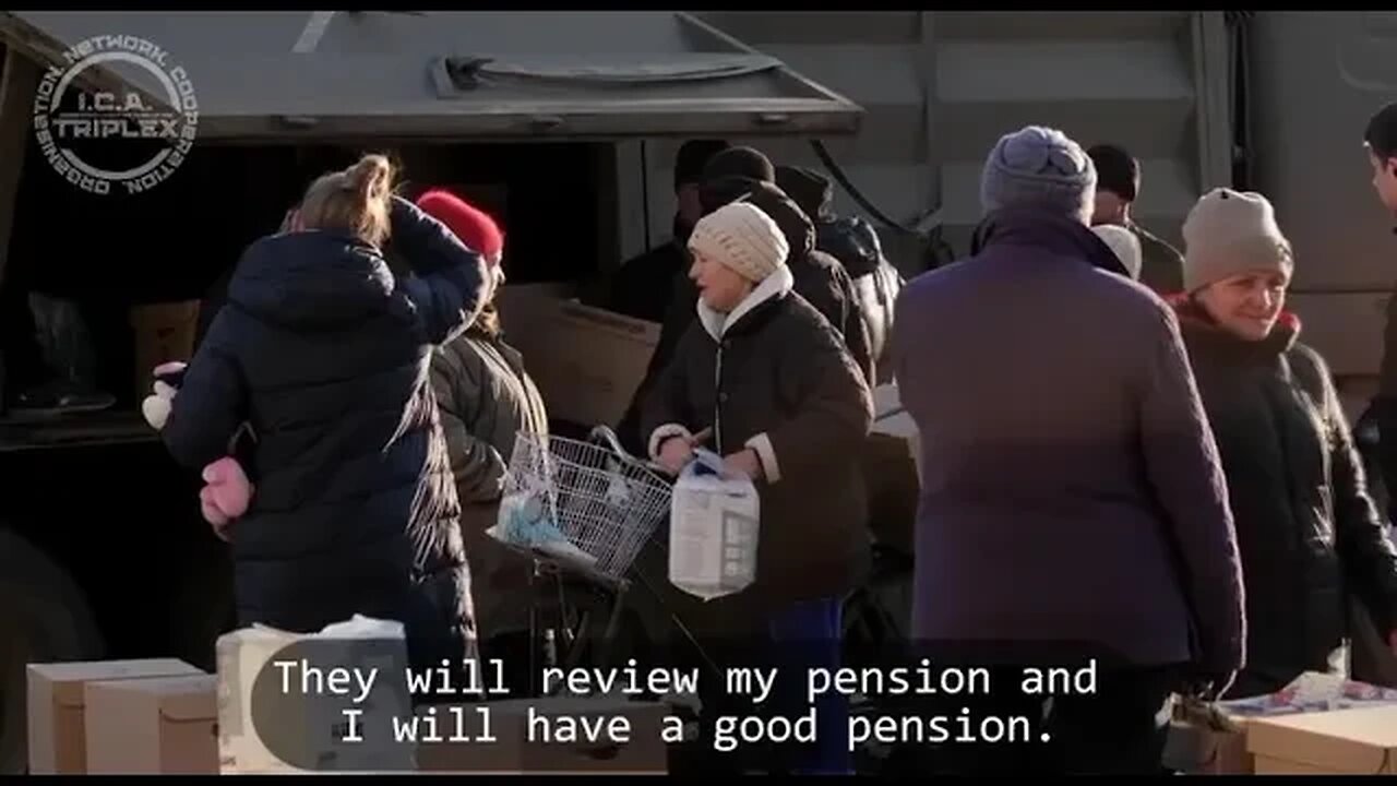 Local residents in the village of Staromlinovka give their testimony