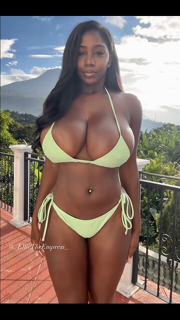 Ellie-amazing bikini breasts