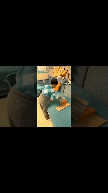 Creative way to fold clothes