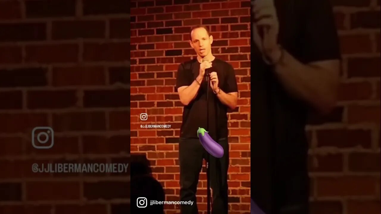 Comedian shows female his d!ck