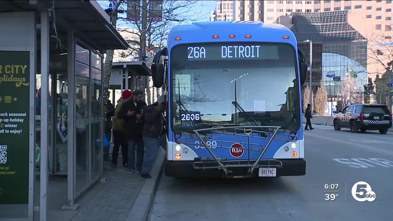 Cleveland officials challenged to take public transit for a week