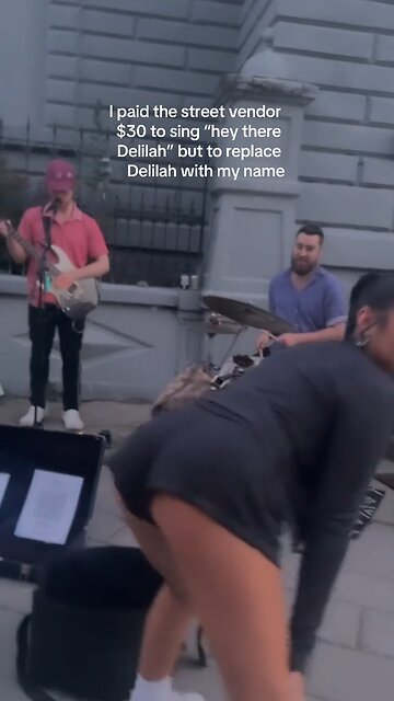 Had to distract this band 😋👅