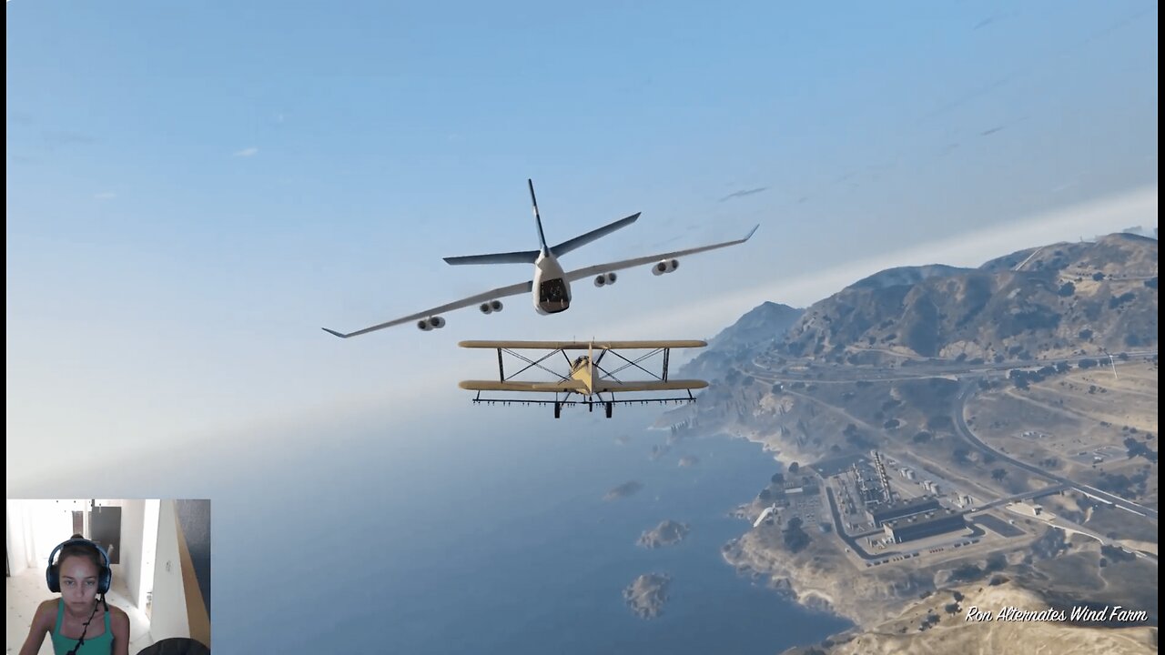 Grand Theft Auto V | Stealing luxury cars and shooting planes out of the sky