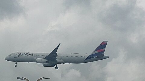Airbus A321 PT-MXH coming from Guarulhos to Manaus