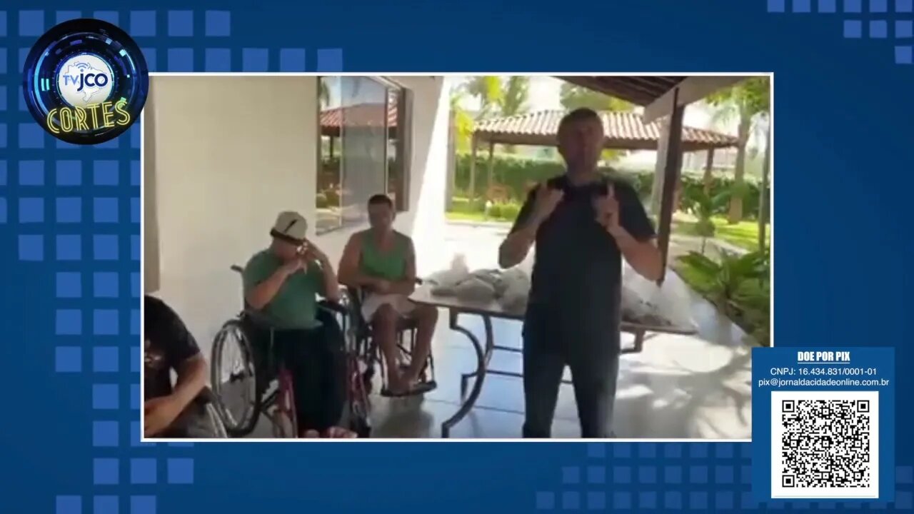 Vídeo comprova que moedas do espalho d'água do Alvorada foram doadas para necessitados