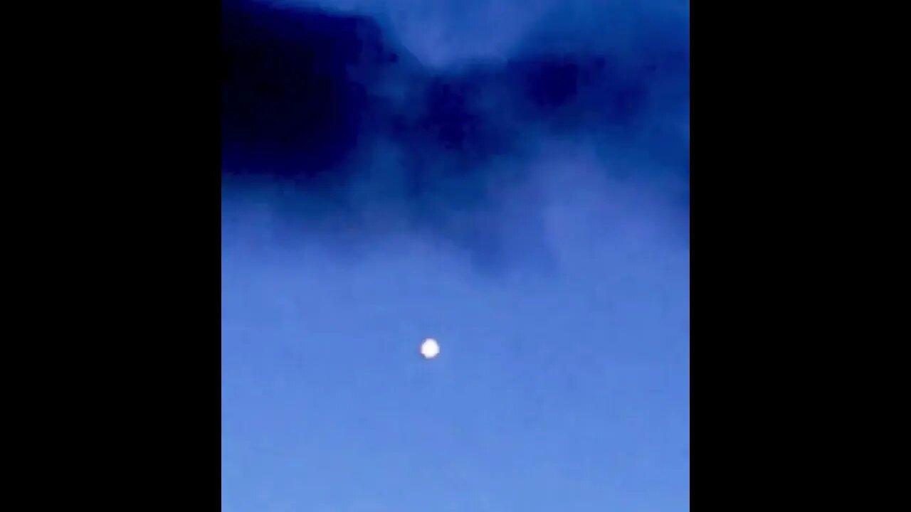 Residents now reporting ‘very bright’ motionless ball of light in the sky near Billings...