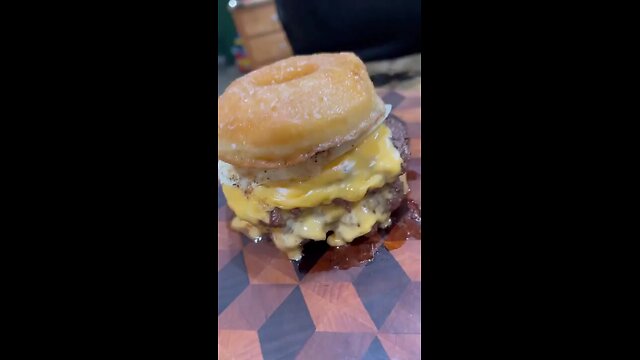 very yummy donut burger