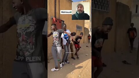 السنغاليين مطلعينـ ها على محيـ وس🇩🇿 المقيـ وس 😂 #reels #reel #morocco #maroc