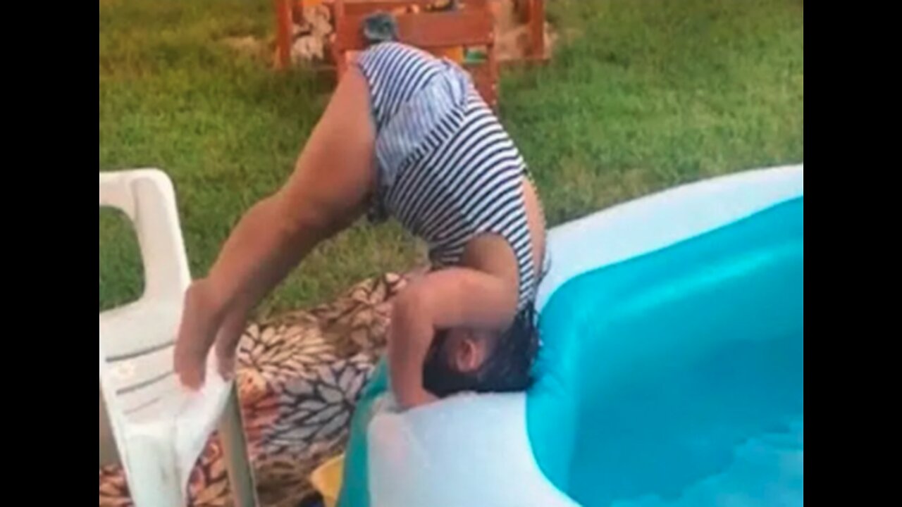 TRY NOT TO LAUGH : when Babies play sports