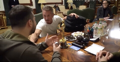 Zelensky receives well deserved Oscar from Sean Penn