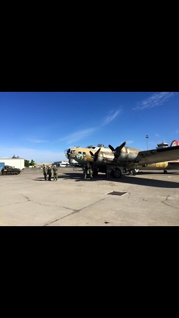 BLACK ⬛ 🎬🍿 SQUARE Justice GREEN 🟩🍿