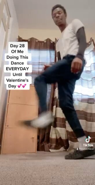 Day 28 Of Me Doing This TikTok Dance EVERYDAY Until Valentine’s Day