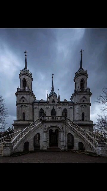 A white-stone masterpiece of Russian Gothic: the Vladimir Church in Bykovo, Moscow Region
