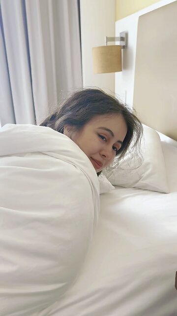 @agirlwithcurls05 #suitcase #travelday #hehe #girlies #bed #hi #bedhead