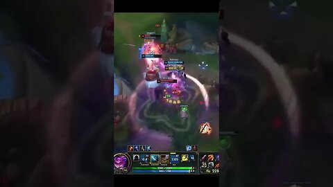 Tank Item Vayne - SaskioLoL- League of Legends #shorts