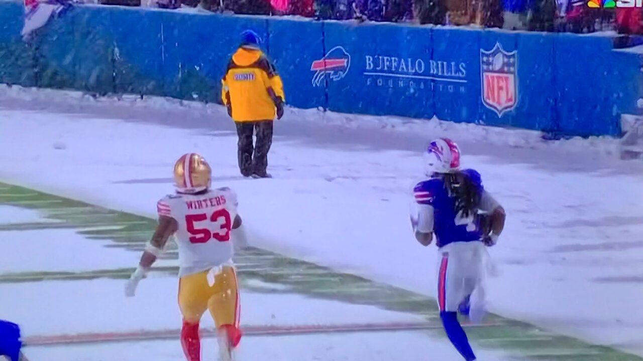 Bills RB #4 James Cook TD 🏈65yds. Snow Angels 😇