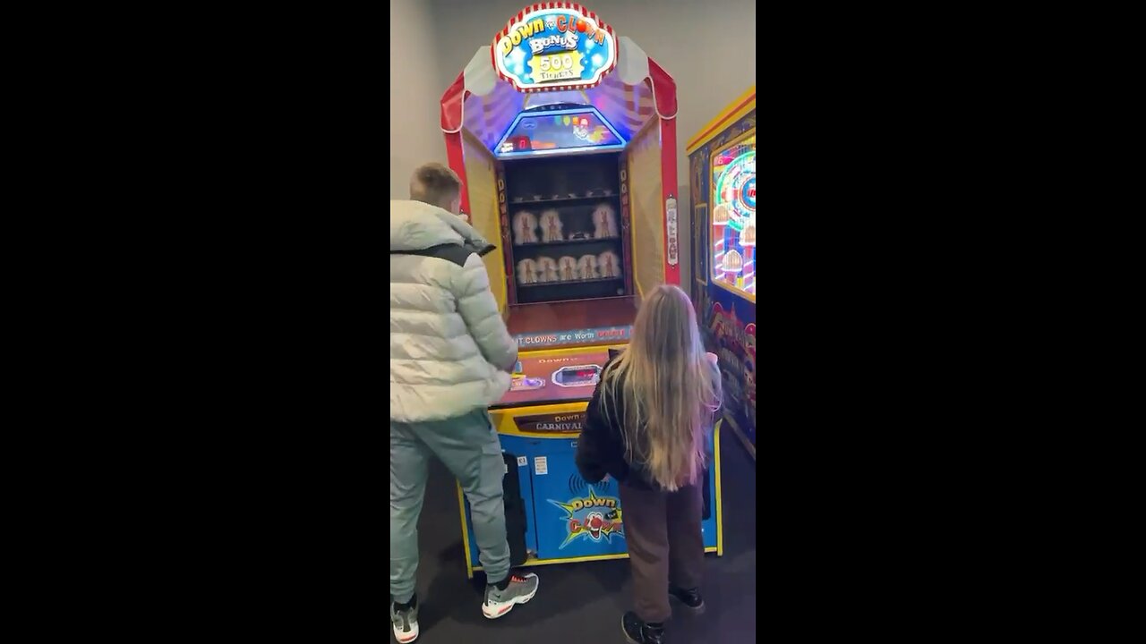 ARCADE WITH MY DADDY 💙👨👧