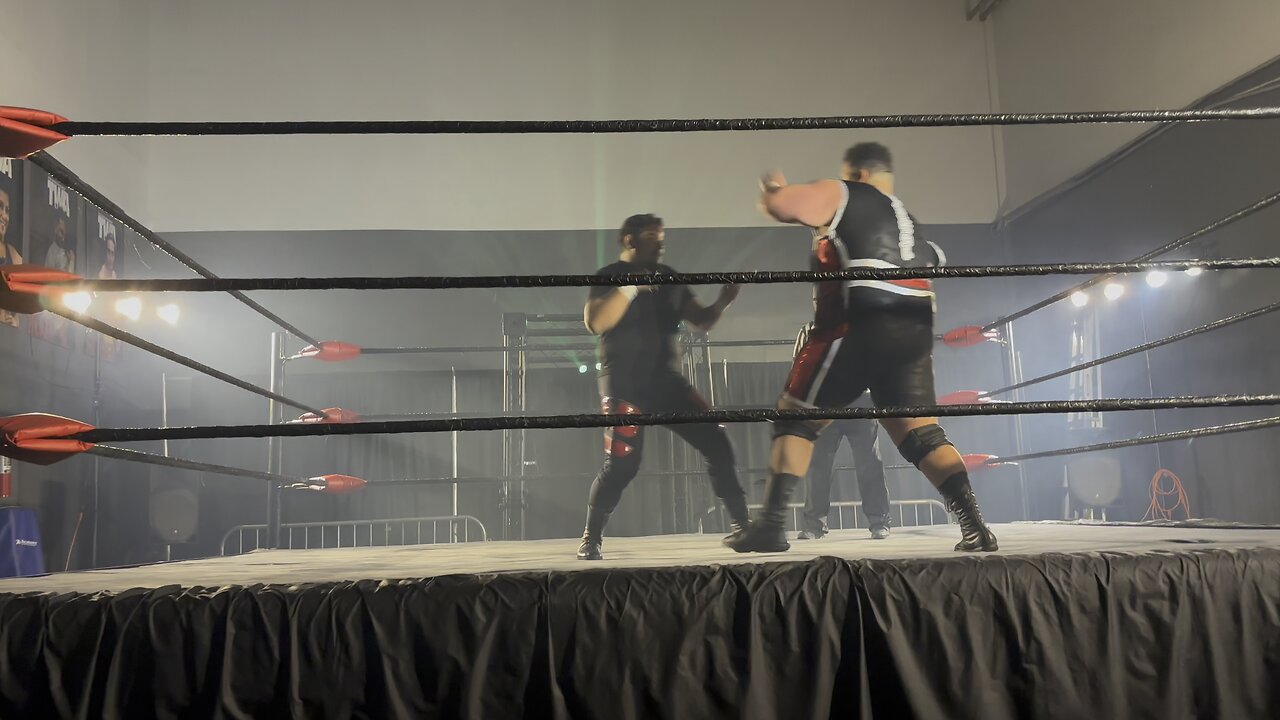 Big Jay Bishop Vs The Bully Mike Salazar - TWA San Antonio