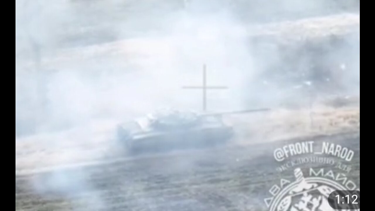 Soldiers hidden from Tank , then try to take it out