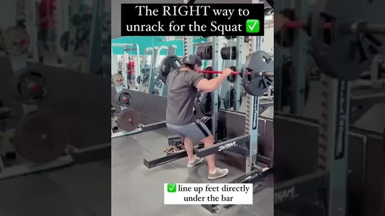 How NOT To Un-Rack The Squat 🫣