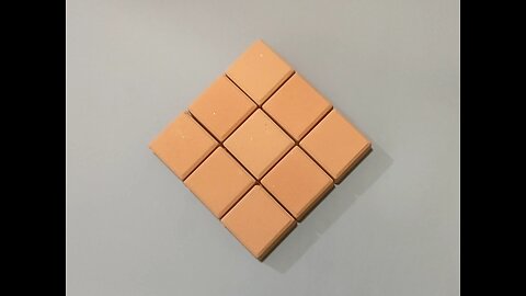 A giant orange block 🧡