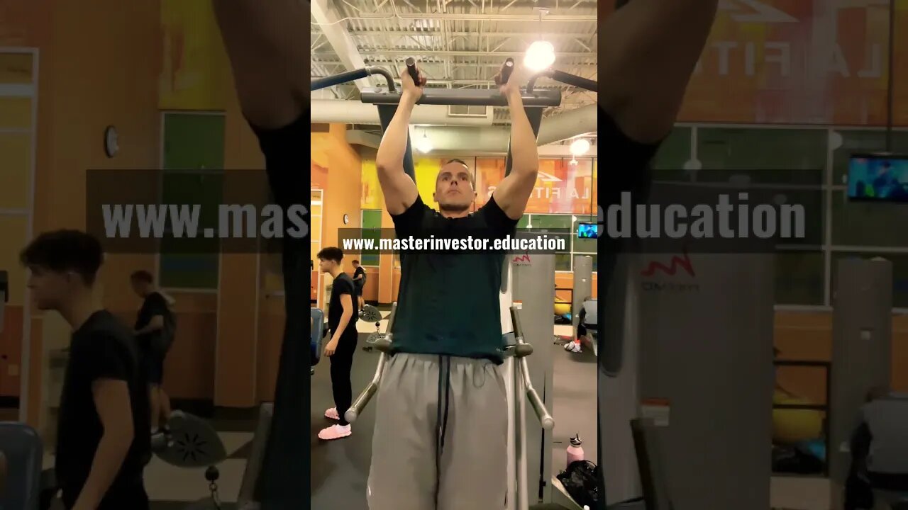 How to make money even while at the gym? Go to link in the video | MASTER INVESTOR #cashflow #shorts