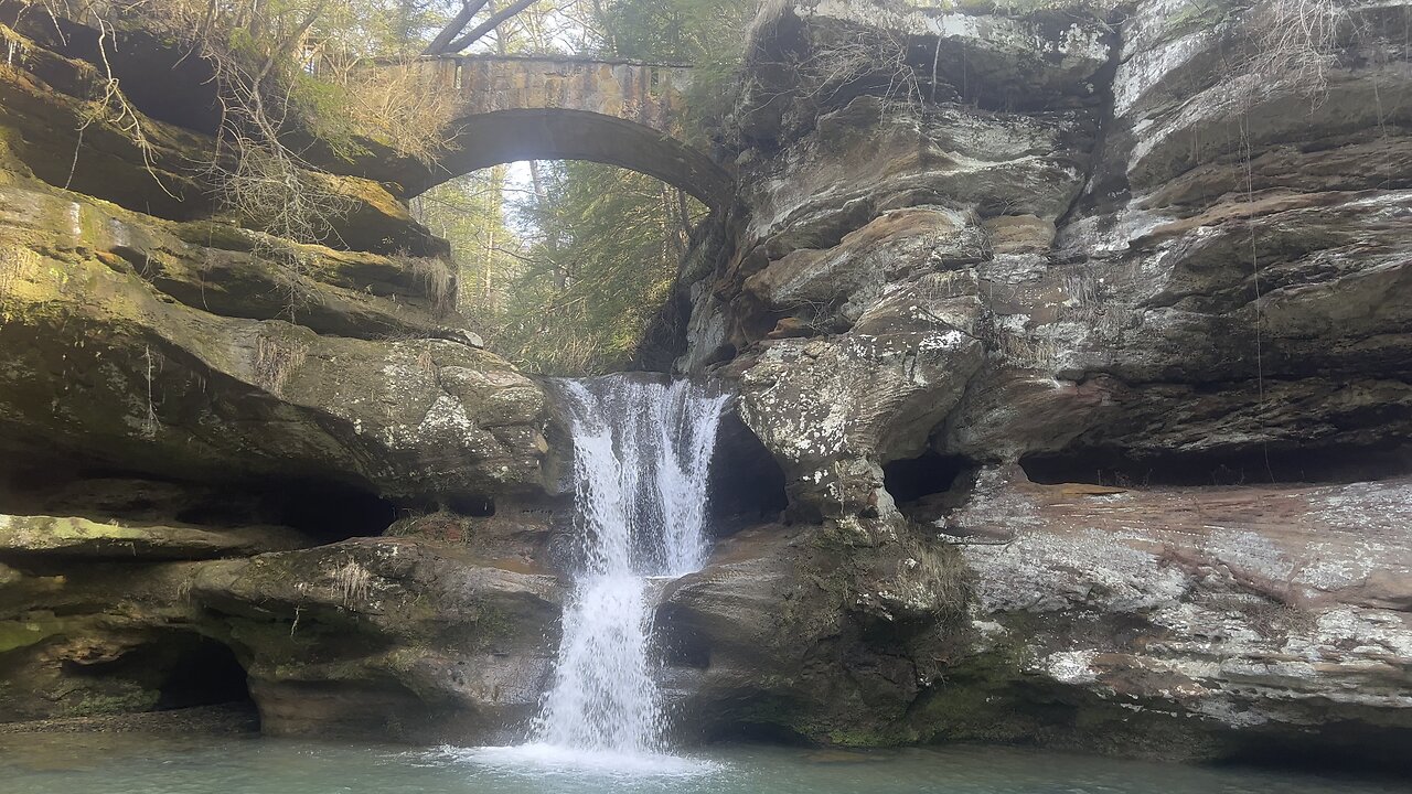 Upper Falls hocking Hills State Park ￼