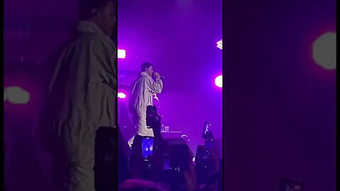 A Boogie wit da Hoodie Performing “Swervin” (feat. 6ix9ine)