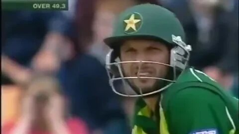 Shahid Afridi 56 Australia vs Pakistan 2004 05 VB Series Hobart || Cricket videos