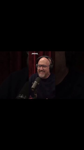 Loui CK getting a phone call