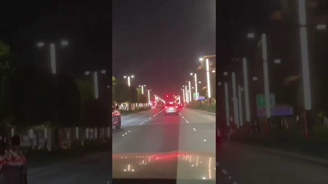 DRIVING IN CITY WALK