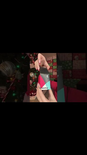 UNBOXING TIKTOK ADVENT CALENDAR DAY 3 😳 #adventcalendar #shortsmaschallenge