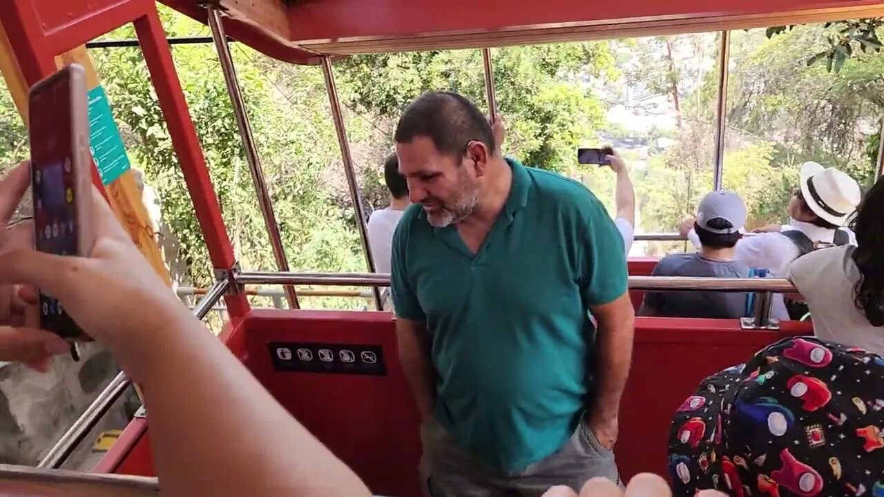Paseando - 🏪 Funicular 📍 #Parquemet Parque Metropolitano 🌎 Santiago 📅 06.01.2023 - TecnoGx