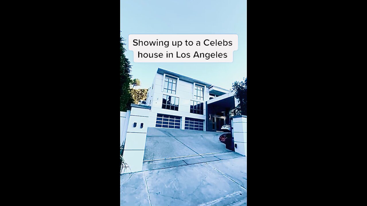 #whatdoyoudoforliving #celeb #fyp #viral