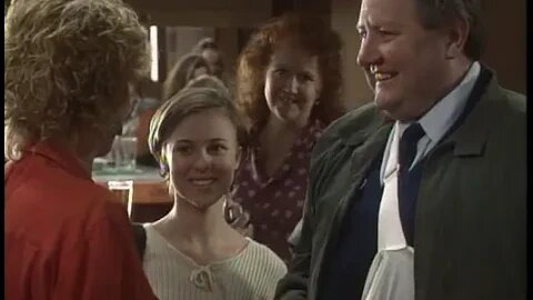 Blue Heelers S02E25 Homecoming Queen