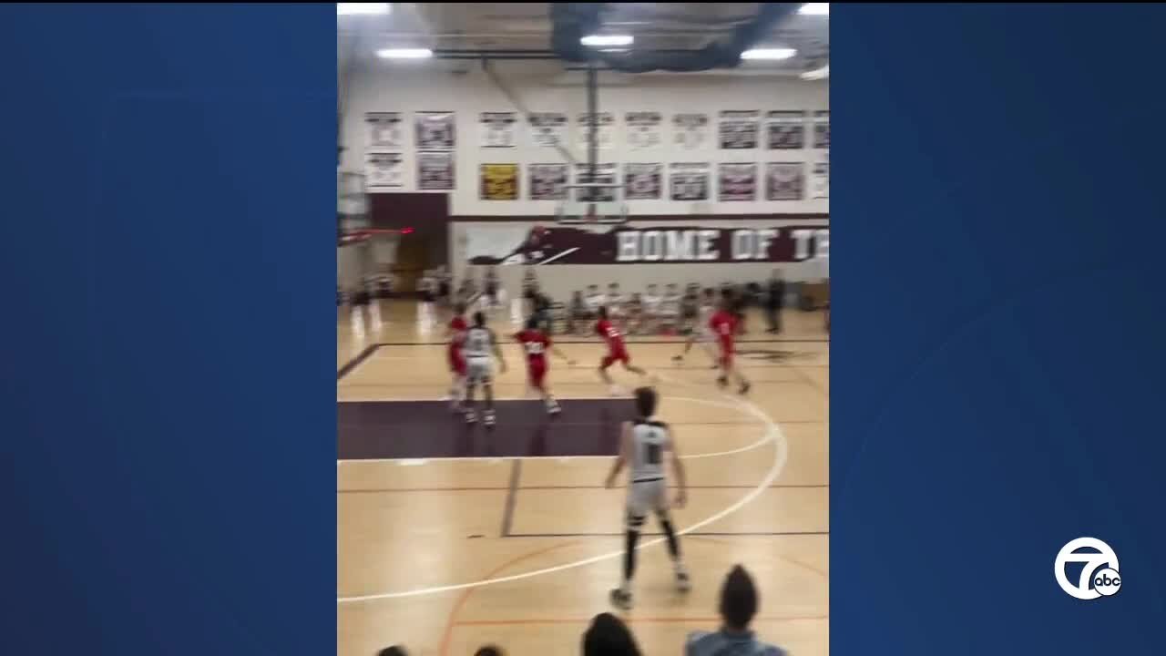 Novi Christian wins on brother-to-brother buzzer-beater