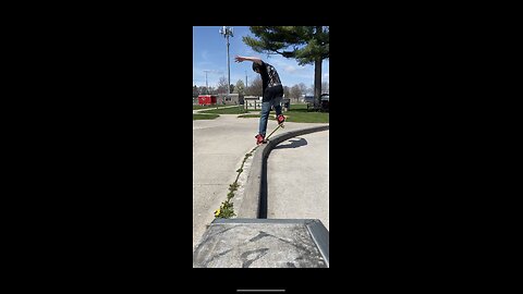 Slappy F/S noseslide pop over