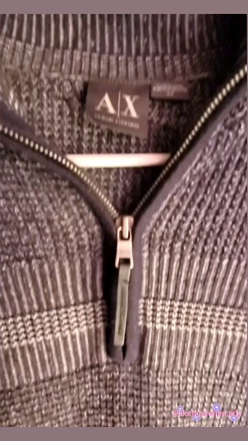 Elliot's pullover sweater🤍