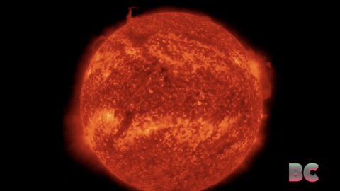 Strange unprecedented vortex spotted around the sun's north pole